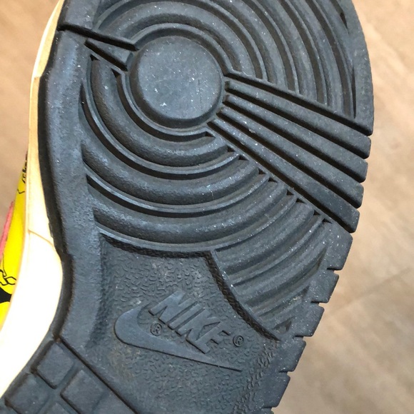 Unique Nikes - Picture 8 of 8